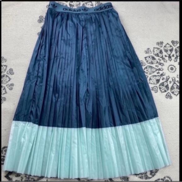 ADIDAS PLEATED MIDI SKIRT SIZE S - Picture 5 of 6